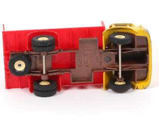 Lot 350 - DINKY TOYS (FRANCE) (1)