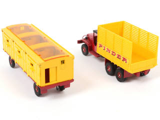Lot 389 - DINKY TOYS (FRANCE) (1)