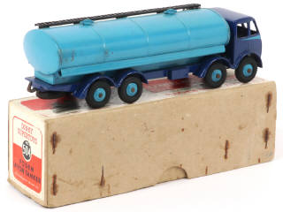 Lot 485 - DINKY TOYS (GB) (1)