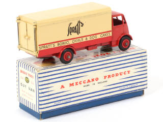 Lot 471 - DINKY TOYS (GB) (1)