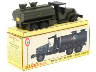 Lot 394 - DINKY TOYS (FRANCE) (1)