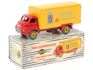 Lot 465 - DINKY TOYS (GB) (1)