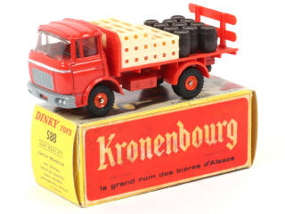 Lot 351 - DINKY TOYS (FRANCE) (1)
