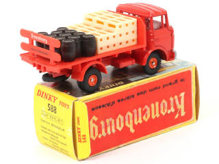 Lot 351 - DINKY TOYS (FRANCE) (1)