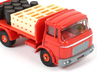 Lot 351 - DINKY TOYS (FRANCE) (1)