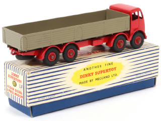 Lot 487 - DINKY TOYS (GB) (1)