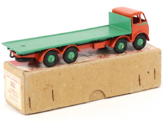 Lot 482 - DINKY TOYS (GB) (1)