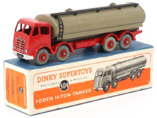 Lot 484 - DINKY TOYS (GB) (1)