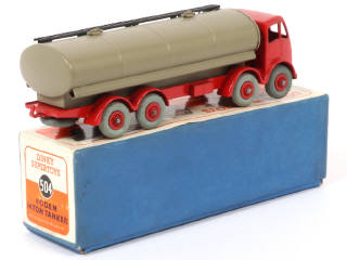 Lot 484 - DINKY TOYS (GB) (1)