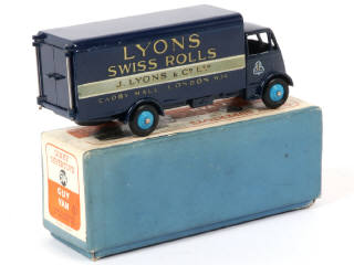 Lot 475 - DINKY TOYS (GB) (1)