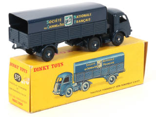 Lot 336 - DINKY TOYS (FRANCE) (1)