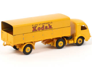 Lot 333 - DINKY TOYS (FRANCE) (1)