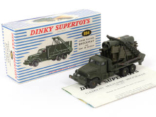 Lot 395 - DINKY TOYS (FRANCE) (1)