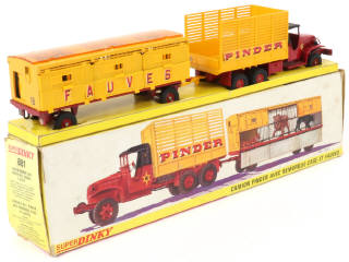 Lot 390 - DINKY TOYS (FRANCE) (1)