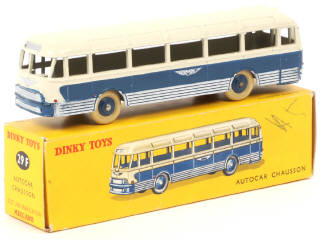 Lot 383 - DINKY TOYS (FRANCE) (1)