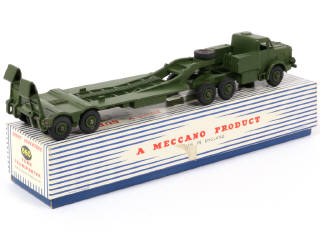Lot 515 - DINKY TOYS (GB) (2)