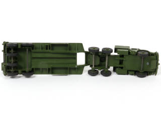 Lot 515 - DINKY TOYS (GB) (2)
