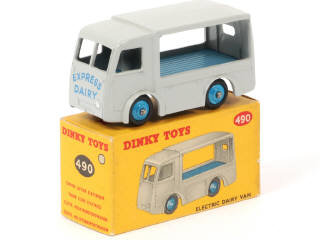 Lot 444 - DINKY TOYS (GB) (1)