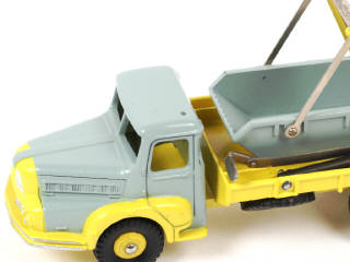 Lot 367 - DINKY TOYS (FRANCE) (1)