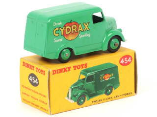 Lot 433 - DINKY TOYS (GB) (1)