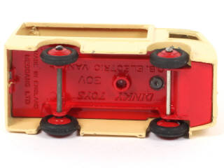 Lot 445 - DINKY TOYS (GB) (1)