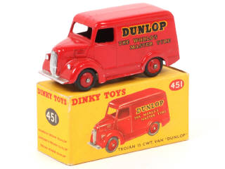 Lot 430 - DINKY TOYS (GB) (1)