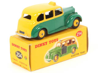 Lot 416 - DINKY TOYS (GB) (1)