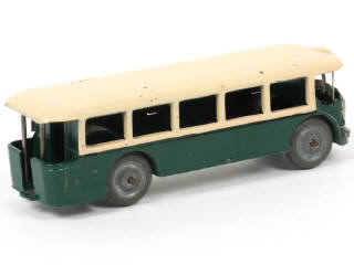 Lot 377 - DINKY TOYS (FRANCE) (1)