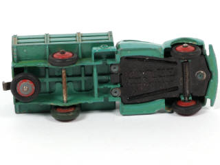 Lot 304 - DINKY TOYS (FRANCE) (1)
