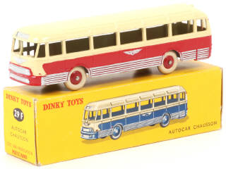 Lot 382 - DINKY TOYS (FRANCE) (1)