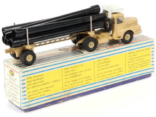 Lot 203 - DINKY TOYS (FRANCE) (1)