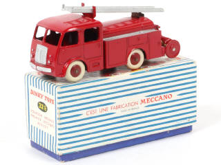 Lot 192 - DINKY TOYS (FRANCE) (1)