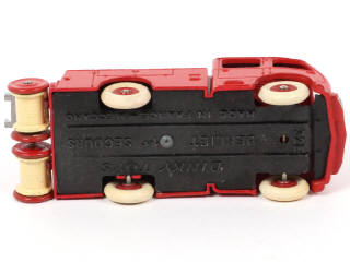 Lot 193 - DINKY TOYS (FRANCE) (1)
