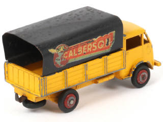 Lot 174 - DINKY TOYS (FRANCE) (1)