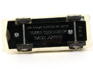 Lot 129 - DINKY TOYS (FRANCE) (1)