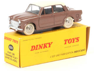 Lot 139 - DINKY TOYS (FRANCE) (1)
