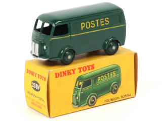 Lot 178 - DINKY TOYS (FRANCE) (1)