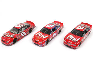Lot 17 - DIVERS (3)