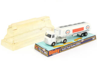 Lot 152 - DINKY TOYS (GB) (1)