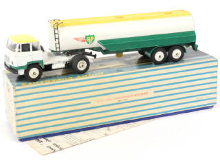 Lot 231 - DINKY TOYS (FRANCE) (1)