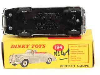 Lot 146 - DINKY TOYS (GB) (1)