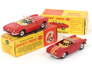 Lot 160 - DINKY TOYS (GB) (2)