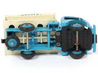 Lot 220 - DINKY TOYS (FRANCE) (1)