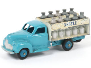 Lot 219 - DINKY TOYS (FRANCE) (1)