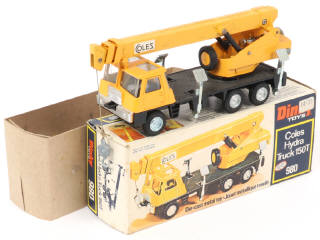 Lot 156 - DINKY TOYS (GB) (1)
