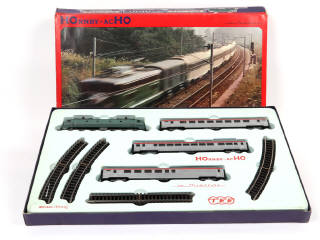 Lot 27 - HORNBY (FRANCE) (1)