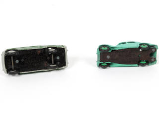 Lot 252 - DINKY TOYS (GB) (2)