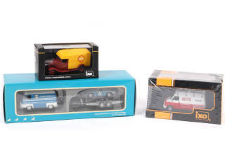 Lot 105 - IXO (CHINE) (3)