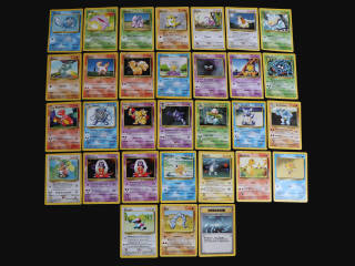 Lot 116 - POKEMON COMPANY (FRANCE) (122)