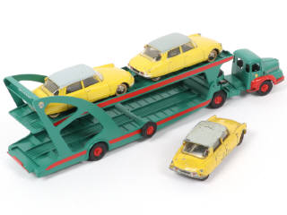 Lot 255 - DINKY TOYS (FRANCE) (4)